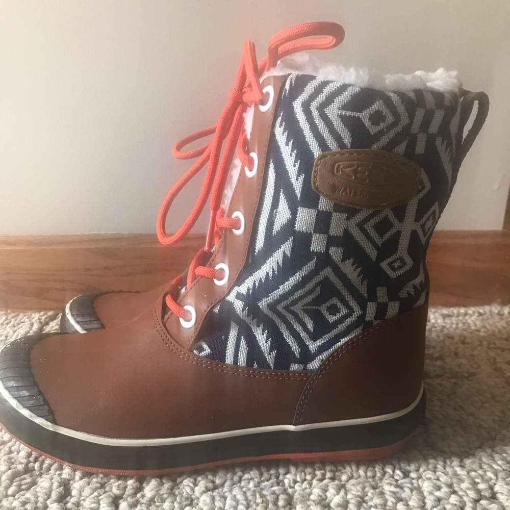 Keen waterproof women’s boots size 7